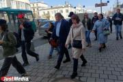 Вице-мэр Бубнов прошел по центру Екатеринбурга и оценил состояние дорог