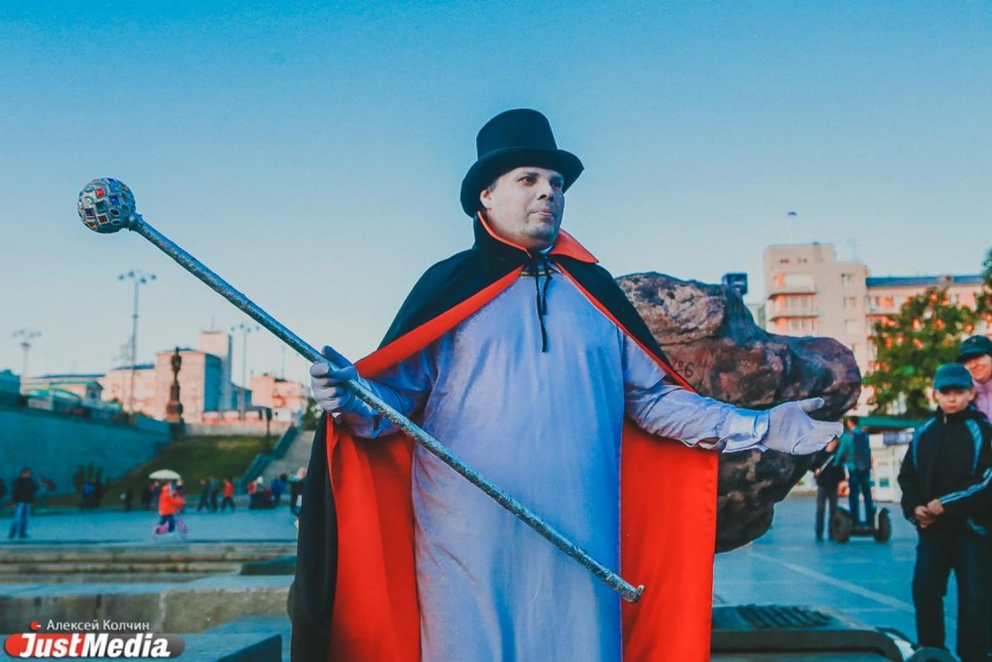 В Екатеринбурге поселился «уральский дух», который нашептывает свердловчанами городские легенды. СПЕЦПРОЕКТ - Фото 1