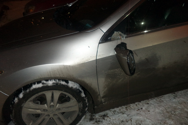 На улице Щербакова попал под машину подросток, перебегавший дорогу на красный свет - Фото 2