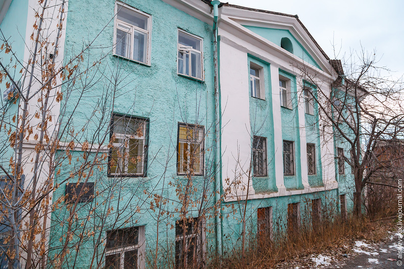 В Екатеринбурге сносят комплекс зданий тубдиспансера и три деревянных дома, построенных в ХIХ веке  - Фото 5