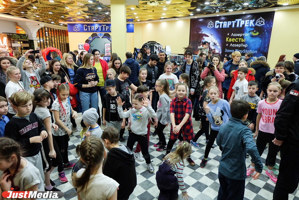 Дети Екатеринбурга узнали, как делать деньги на игрушках - Фото 8