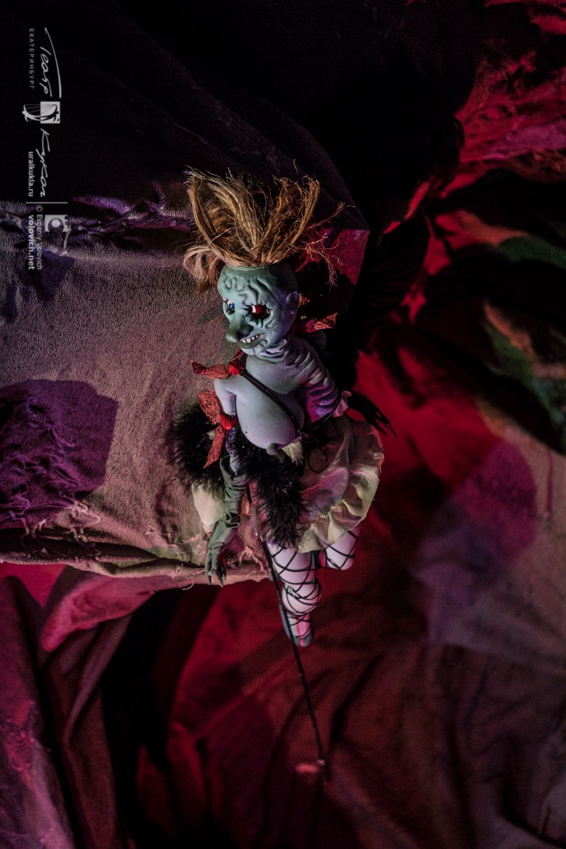 В Екатеринбургском театре кукол зрителей погрузят в пугающий, но бесконечно притягательный мир Достоевского. ФОТО - Фото 7