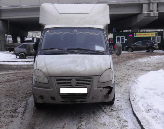 В Екатеринбурге водитель «Газели», двигаясь задним ходом, насмерть сбил пешехода - Фото 3