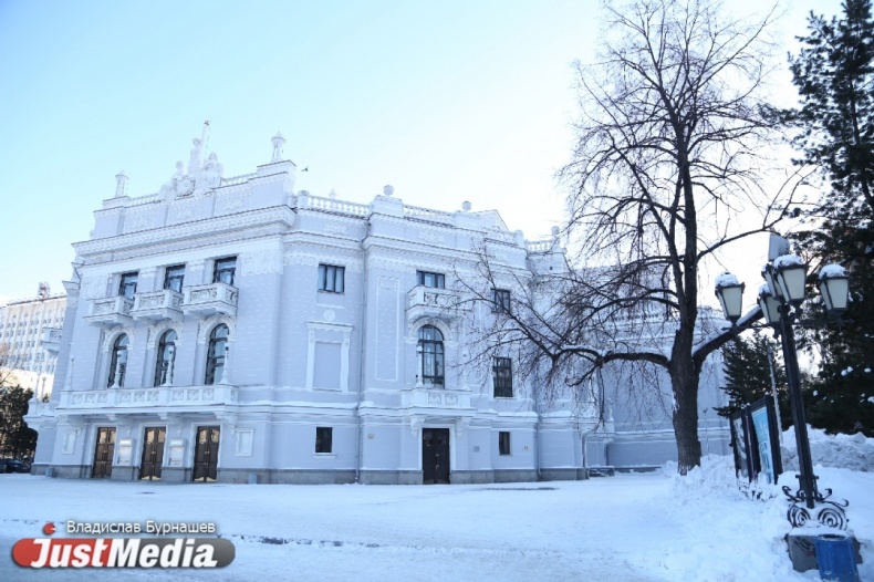 Это было самое суперсовременное здание за 300 тысяч рублей. JustMedia.ru узнал историю Екатеринбургского оперного театра и нашел раритетные фото  - Фото 28