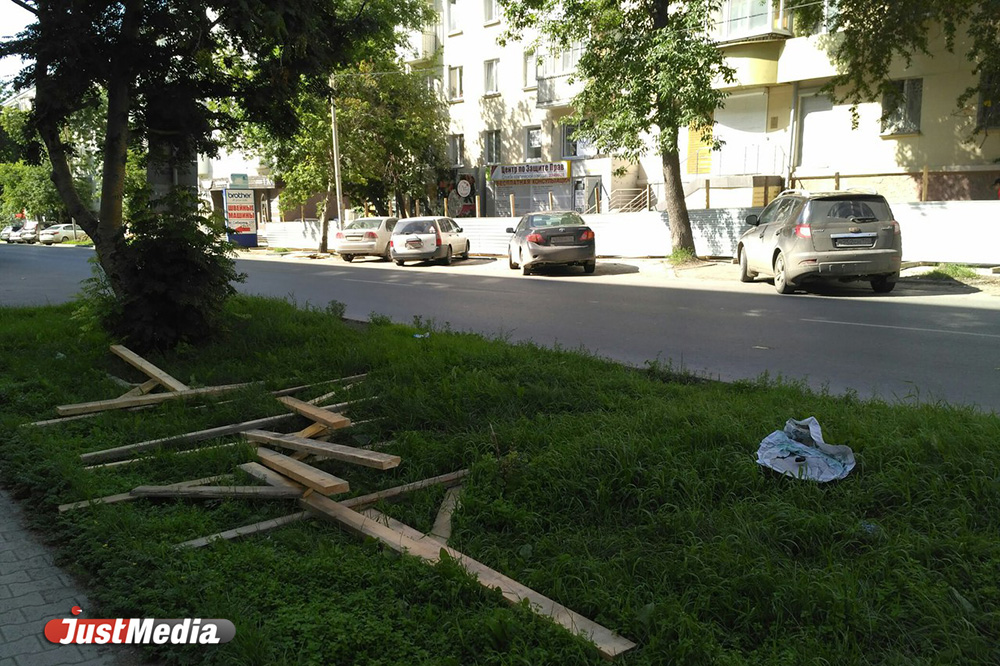 В Екатеринбурге закрыли на ремонт улицу Мамина-Сибиряка. ФОТО - Фото 2