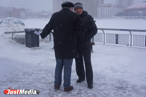 «Бездельники» из Артемовского официально пригласили Куйвашева извиниться перед ними - Фото 2