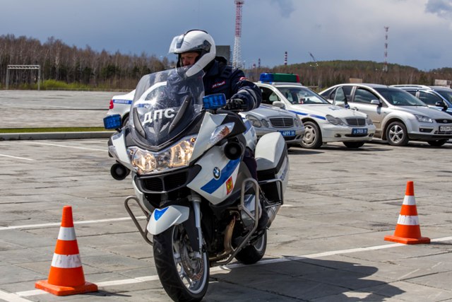 За безопасностью дорожного движения в Екатеринбурге будут следить мотопатрули ДПС - Фото 4