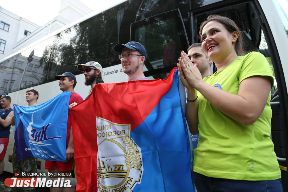 45 активистов отправились из Екатеринбурга в агитпробег «Профсоюзы за достойный труд» - Фото 7