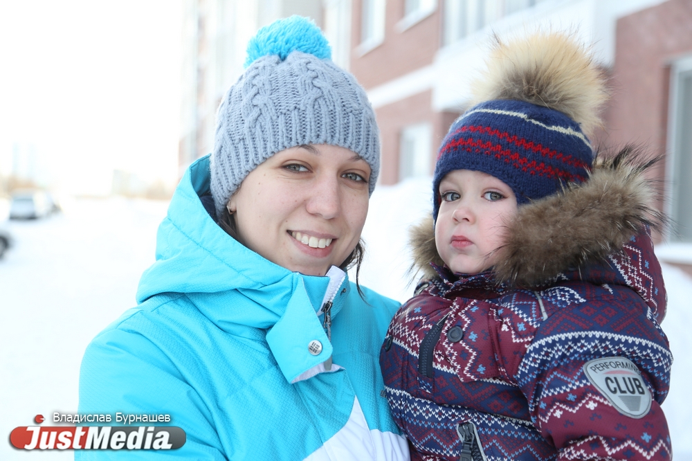 В Екатеринбурге крепчает мороз. Молодая мама Анастасия Евдокимова: «В такую погоду можно прекрасно провести время на улице». ФОТО, ВИДЕО - Фото 3