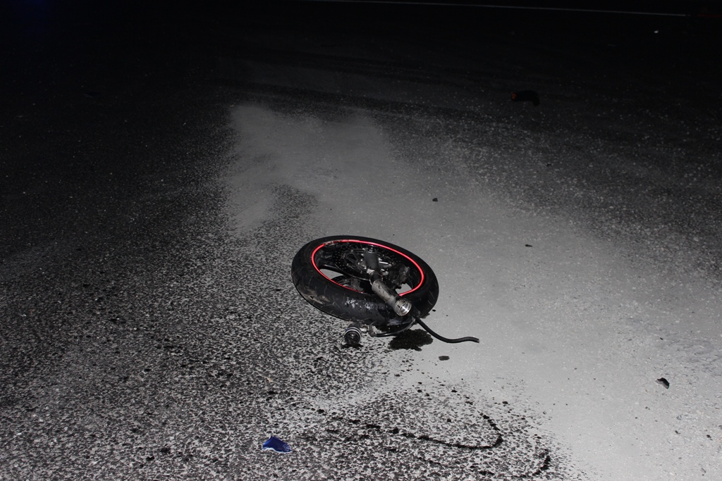 Госавтоиспекция разыскивает водителя тягача, который раздавил на Пермском тракте мотоциклиста - Фото 3