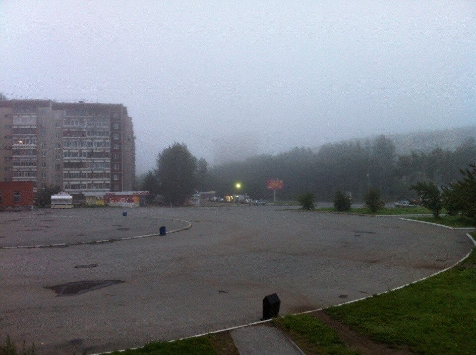 Екатеринбург превратился в «Сайлент Хилл»! Город «утонул» в тумане - Фото 2