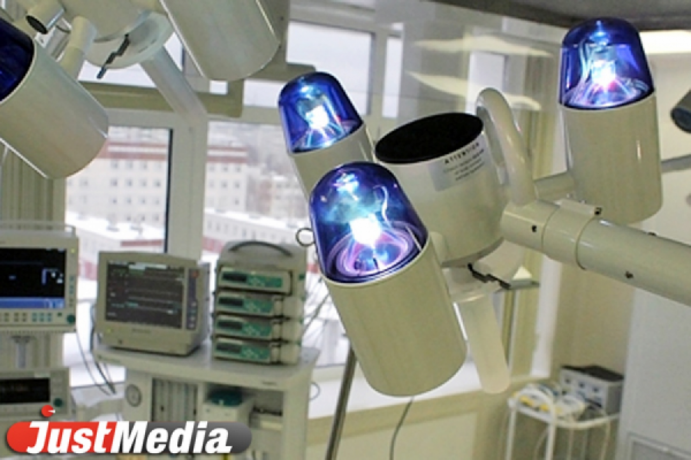 Ученые УрО РАН обратились к Путину с просьбой остановить ликвидацию МНТК «Микрохирургия глаза» - Фото 1