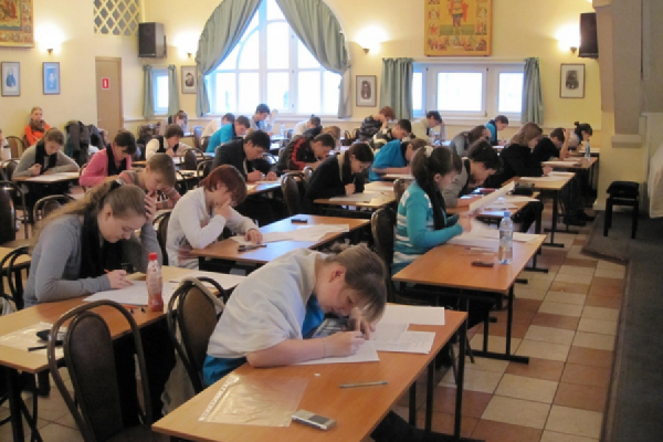 В школах Екатеринбурга участились случаи педикулеза - Фото 1