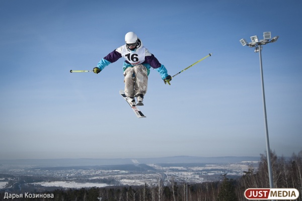 На горе Белой пройдут крупнейшие уральские соревнования по горнолыжному спорту на Кубок губернатора Свердловской области - Фото 1
