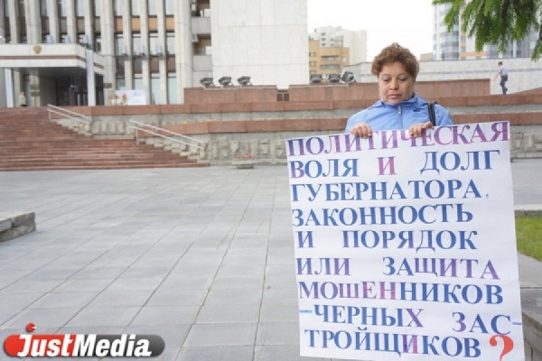 Бурков выступил против владельцев коттеджей, поддержав незаконные многоквартирники на землях ИЖС - Фото 1
