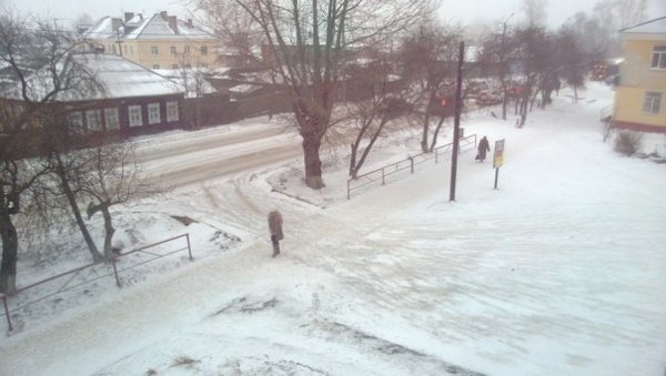 Общественный прецедент. Житель Ирбита решил добиться расчистки тротуаров от снега и дошел до областных властей - Фото 1