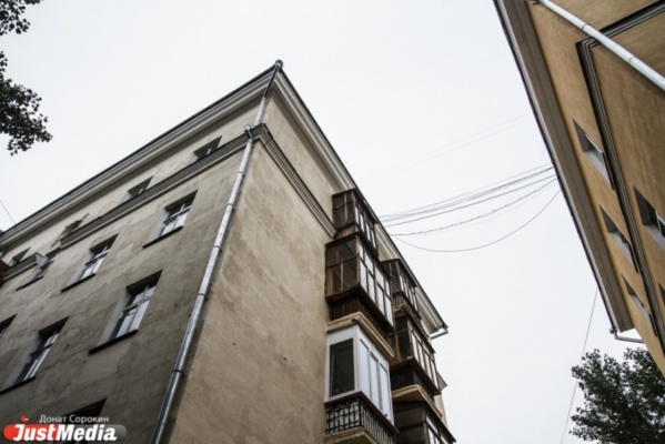 Жильцы Дома старых большевиков на 8 Марта боятся, что в их дворе вырастут апартаменты - Фото 1