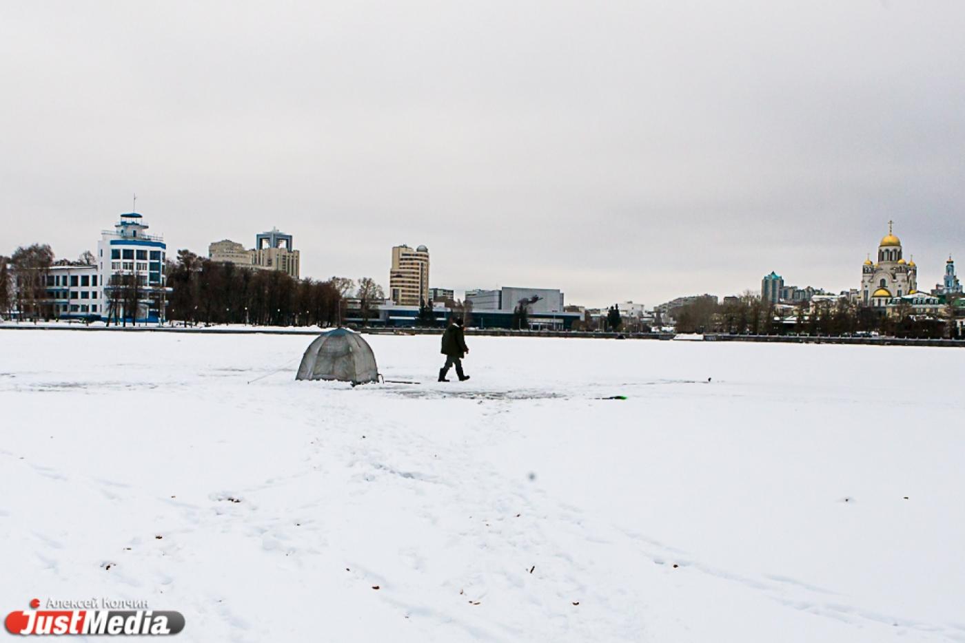 С подачи JustMedia ГУ МЧС по Свердловской области проведет рейд по набережной Исети - Фото 1