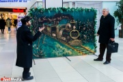 В Екатеринбурге установили  объемные двухметровые новогодние открытки