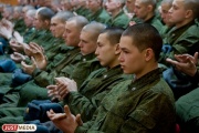 Свердловские военнослужащие начнут получать леденцы вместо сигарет
