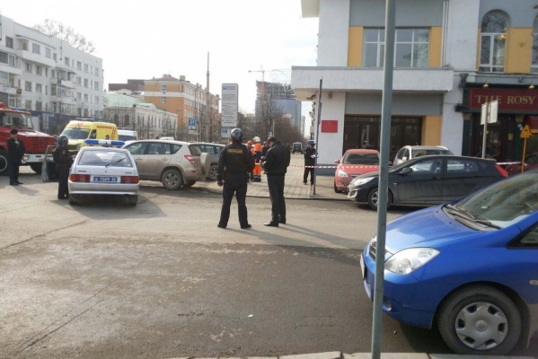 В Екатеринбурге неизвестный сообщил о минировании здания, где находится областная налоговая - Фото 1