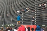 На соревнованиях в Екатеринбурге велосипедист совершил  прыжок высотой 3 метра