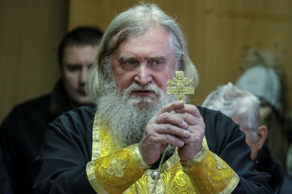 На Среднем Урале служители церкви проводят молебны в женских консультациях - Фото 1