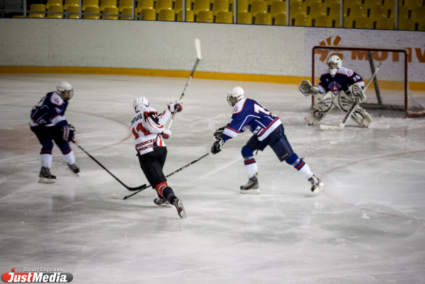 «Ростелеком» стал телекоммуникационным апартнером чемпионата Континентальной хоккейной лиги  - Фото 1