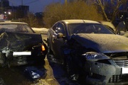 На улице Щербакова столкнулись четыре автомобиля, троллейбус и автобус. Пострадали два человека