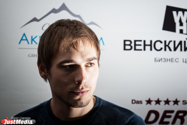 Вновь «серебро»: Антон Шипулин стал вторым в спринте восьмого этапа Кубка мира - Фото 1