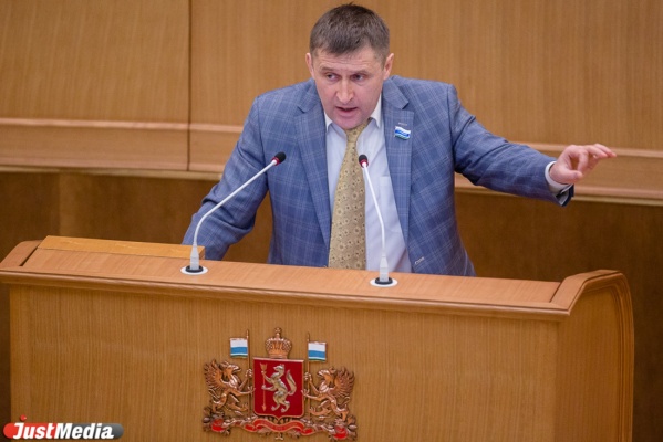 Депутат Заксобрания Евгений Артюх просит Куйвашева разобраться в провале программы капремонта в 2015 году - Фото 1