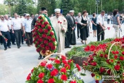 В День памяти и скорби жители Екатеринбурга возложили цветы к Вечному огню