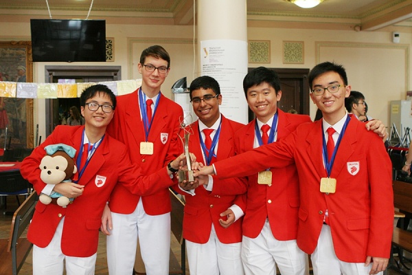 Победителем Международного турнира юных физиков в Екатеринбурге стала команда из Сингапура - Фото 1