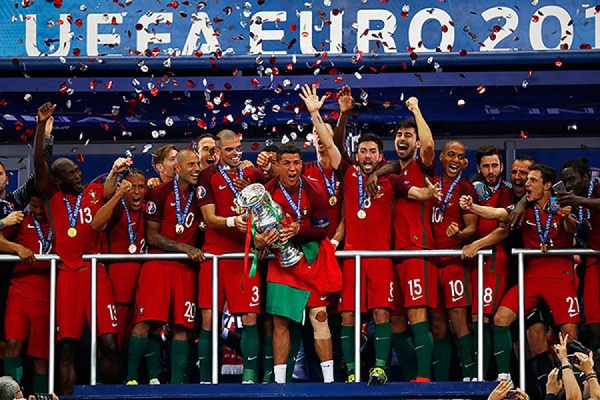 Слезы Роналду и всей Франции. Португалия выиграла ЕВРО-2016 - Фото 1
