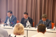 Холманских, Куйвашев и Ветлужских провели заседание движения «В защиту человека труда»: «Мы не должны давать почву для спекуляций»