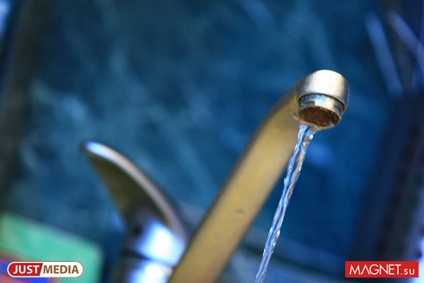 Холодная вода в квартирах тагильчан запахла гнилью - Фото 1