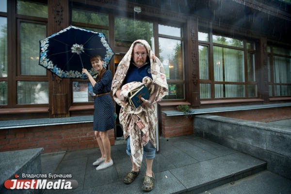 «Пи-пи-пить». Самые интересные кадры, не вошедшие в прогноз погоды от JustMedia.ru. ВИДЕО - Фото 1