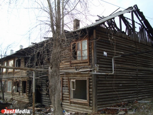 Власти Камышлова не могут расселить из ветхого жилья 83 семьи - Фото 1