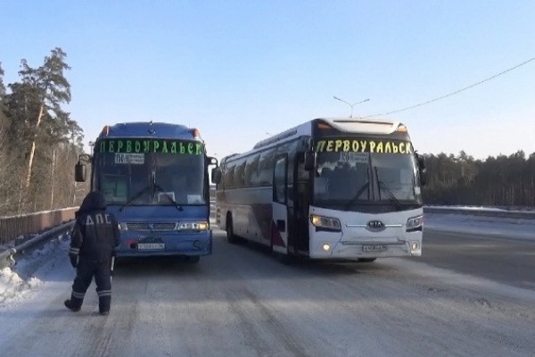 После серии ДТП с общественным транспортом, ГИБДД устроила рейд по автобусам - Фото 1