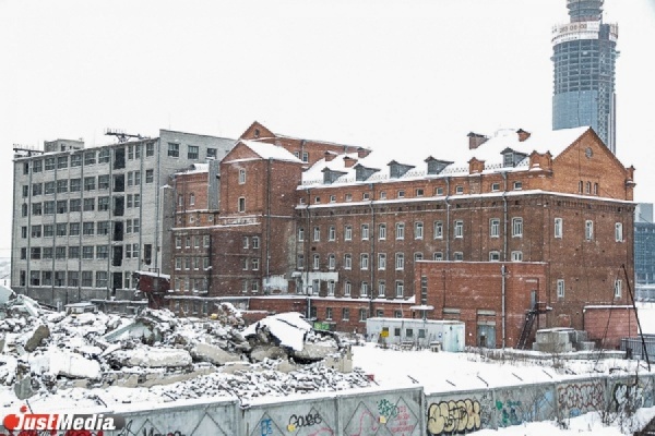 «Уже забронировано 50 квартир». В УГМК отметили спрос на квартиры в «Макаровском квартале» - Фото 1