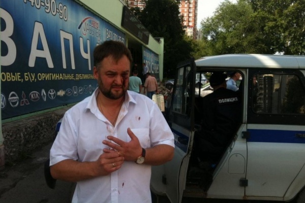 Пострадавший юрист Волков обвинил полицию в крышевании избивших его владельцев автосервиса - Фото 1