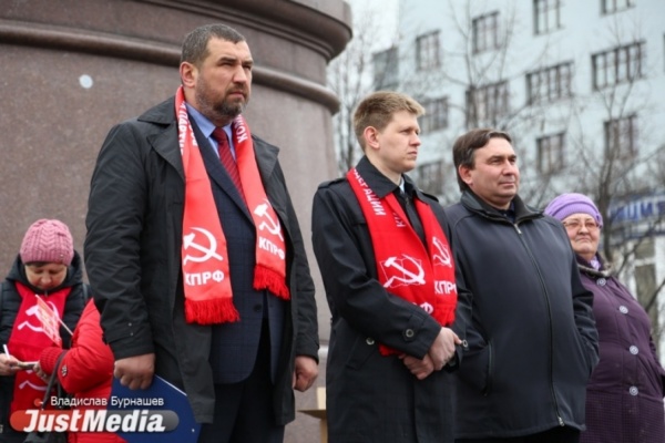Министр Смирнов присоединился к акции протеста против повышения тарифов на ЖКХ. ФОТО, ВИДЕО - Фото 1