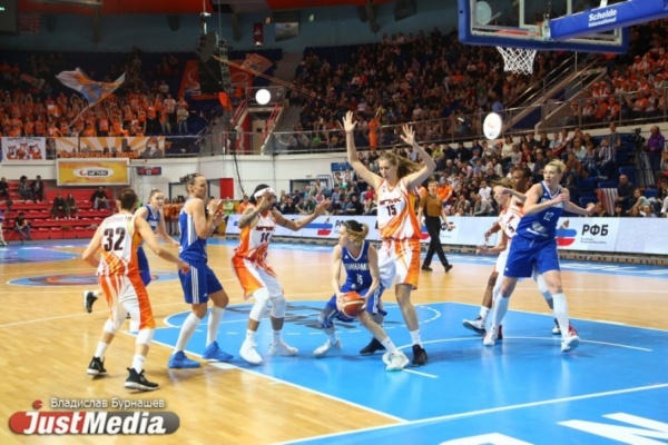 Баскетболистки УГМК одержали красивую победу над «Динамо» из Курска в финальной серии. ФОТО - Фото 1