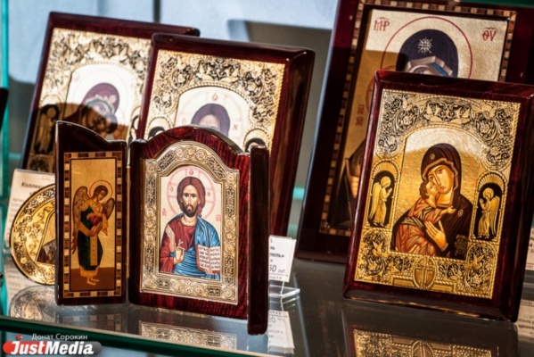Сотрудница фонда «Возрождение Невьянской иконописи» продавала иконы и присваивала деньги - Фото 1