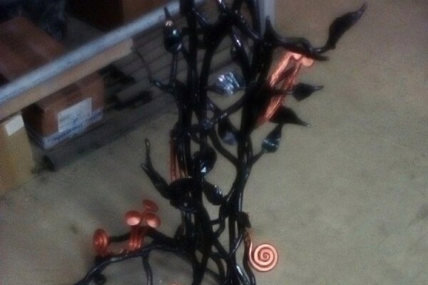 «На открытие должен подтянуться мэр»: в Музей Золота Березовского привезли дерево, исполняющее желания - Фото 1