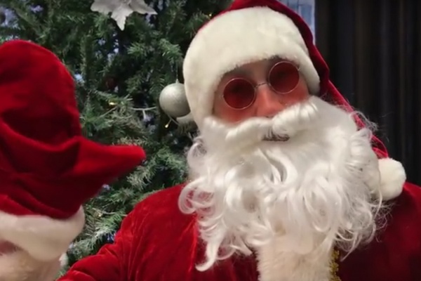 Санта Клаус вызывал Деда Мороза на баттл в Екатеринбург! - Фото 1