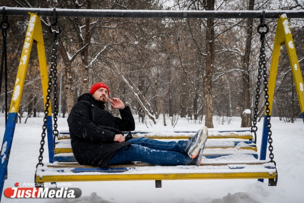Сега Скворцов, «Европа Плюс»: «Мы живем на Урале. Если вдруг в мае пойдет снег, то не надо удивляться». В Екатеринбурге -6 и метель. ФОТО, ВИДЕО - Фото 1