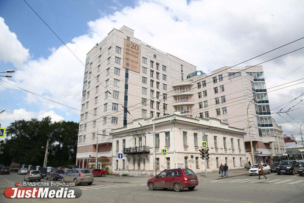 Мэрия убрала с улицы Розы Люксембург выделенку для общественного транспорта - Фото 1