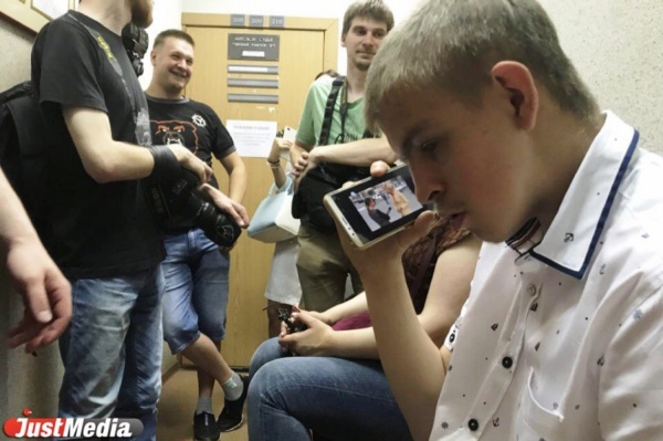 «Мы боимся теперь отпускать его одного». В Екатеринбурге стартует рассмотрение дела об избиении инвалида в Алатыре - Фото 1