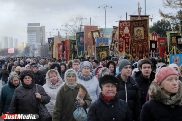 Ради паломников в центре Екатеринбурга перекроют несколько улиц - Фото 1
